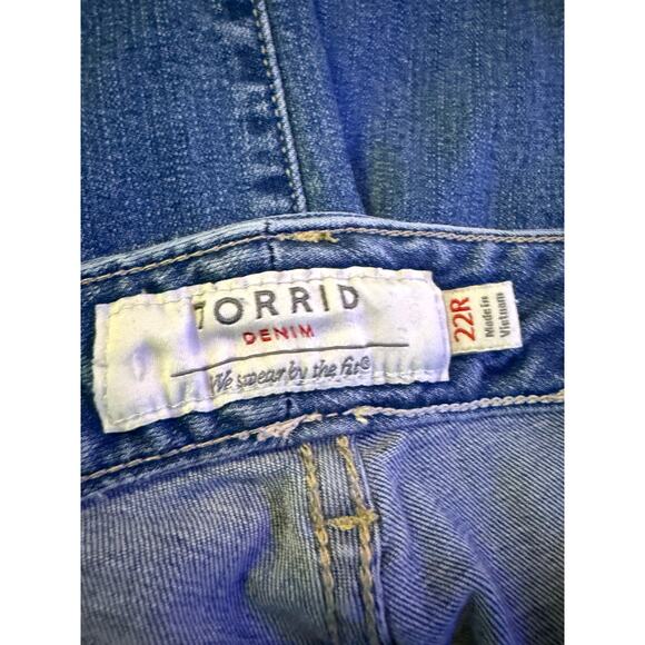 Torrid Barely Boot Jeans Women’s Size 22R – Medium Wash Stretch Denim - Picture 6 of 8